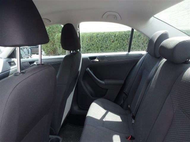 Volkswagen Jetta 2011 photo 13